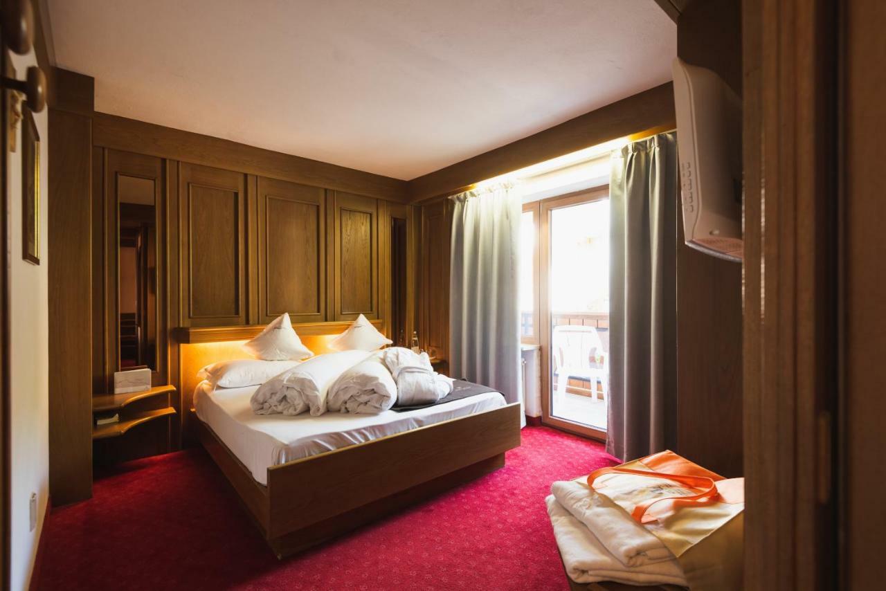 Hotel Catinaccio Vigo di Fassa Kültér fotó